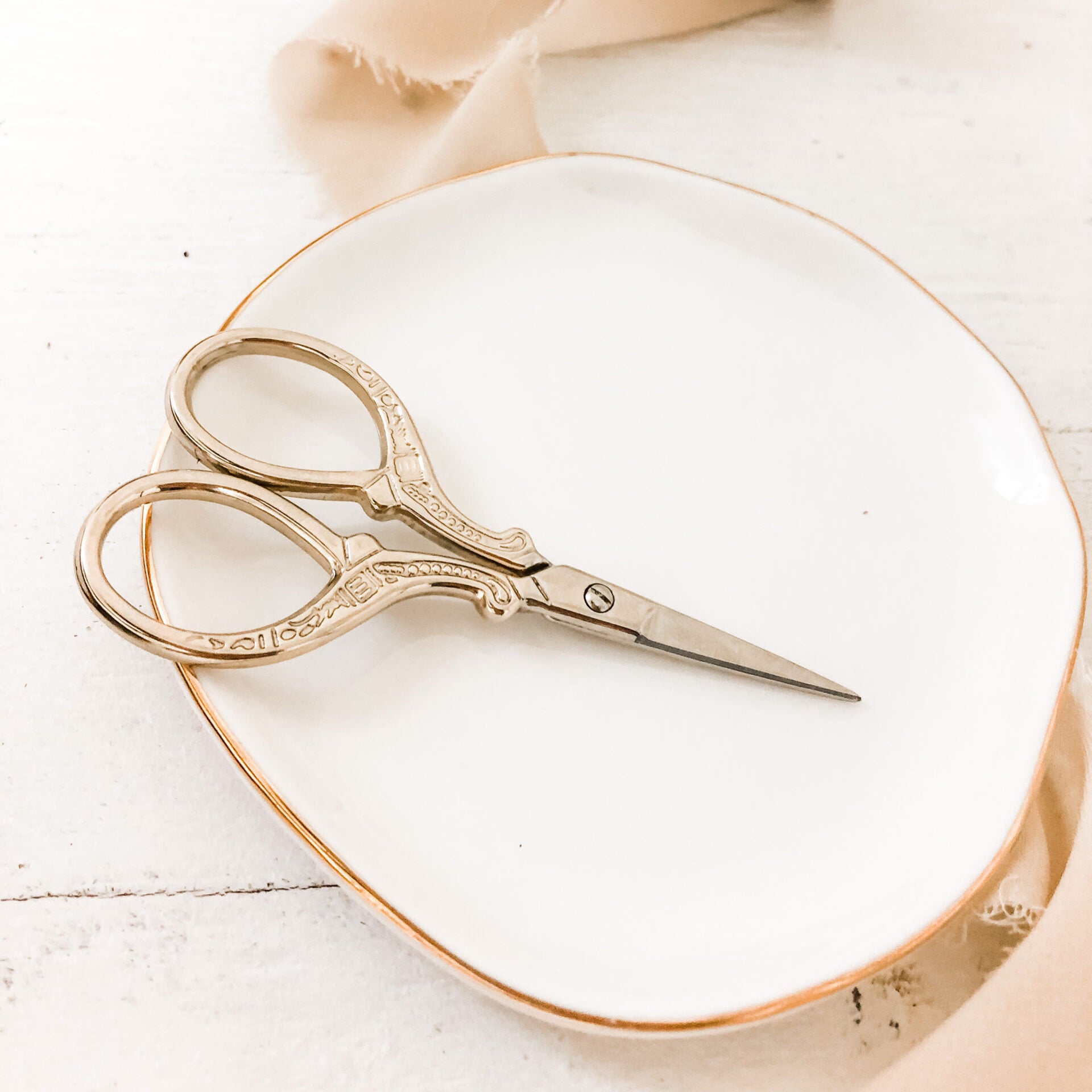 Bestseller Scissors, Tailor Scissors, Embroidery Scissors, Gold