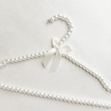 Load image into Gallery viewer, Pearl Wedding Dress Hanger