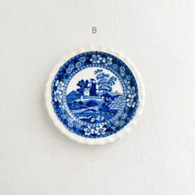 Load image into Gallery viewer, Vintage Blue Trinket Dishes