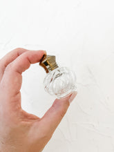 Load image into Gallery viewer, Glass Salt+Pepper Shaker

