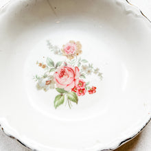 Load image into Gallery viewer, Vintage Floral With Gold Rim Dish 5&quot;
