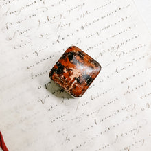 Load image into Gallery viewer, Antique Ring Box from London
