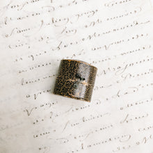 Load image into Gallery viewer, English Oval Antique Ring Box
