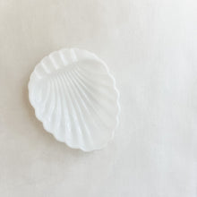 Load image into Gallery viewer, White ceramic shell dish on a beige background
