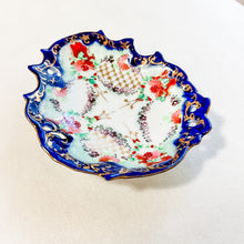 Load image into Gallery viewer, Vintage Hand Painted Asian Dish
