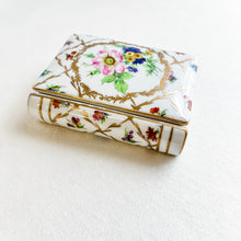 Load image into Gallery viewer, Porcelain Floral Trinket Box
