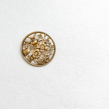 Load image into Gallery viewer, Gold Botanical Brooch

