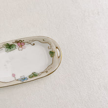 Load image into Gallery viewer, Petite Oval Trinket Dish
