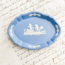 Load image into Gallery viewer, Petite Blue Oval Wedgwood Tray
